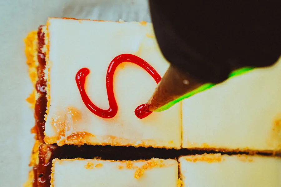 Preparazione delle consegne mattutine Ferraro Bakery